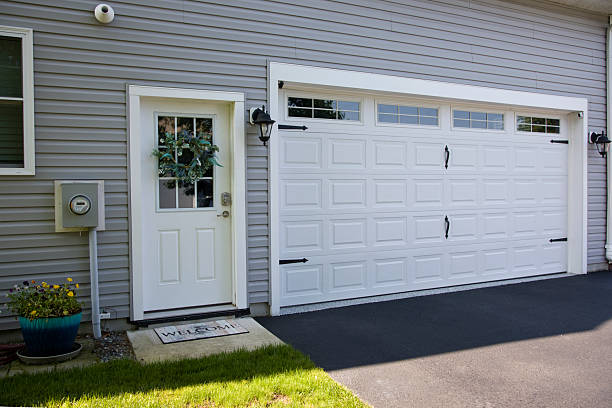24/7 Emergency Garage Door Roller Replacement experts in North East, MD
